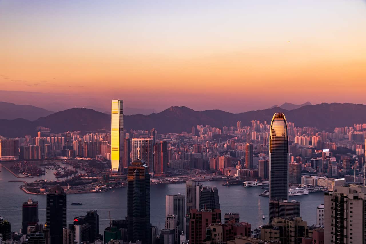  The United States warned businesses Friday of the risks of operating in Hong Kong after the passage of a national security law in the city last year.