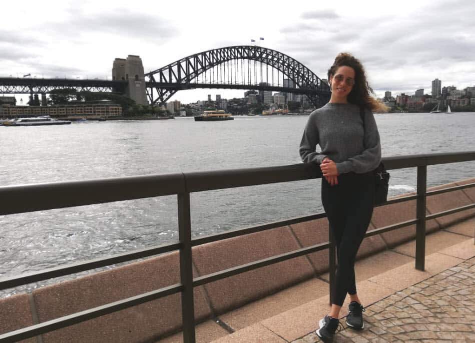 Cristiana davanti all'Harbour bridge