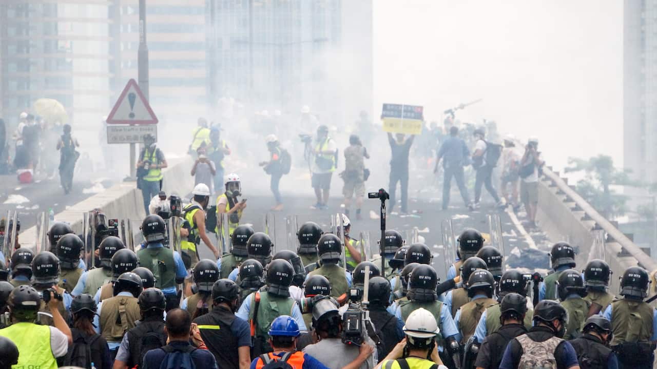 Thousands of protesters occupied the roads near the Legislative Council Complex in Hong Kong to demand to government to withdraw extradition bill.