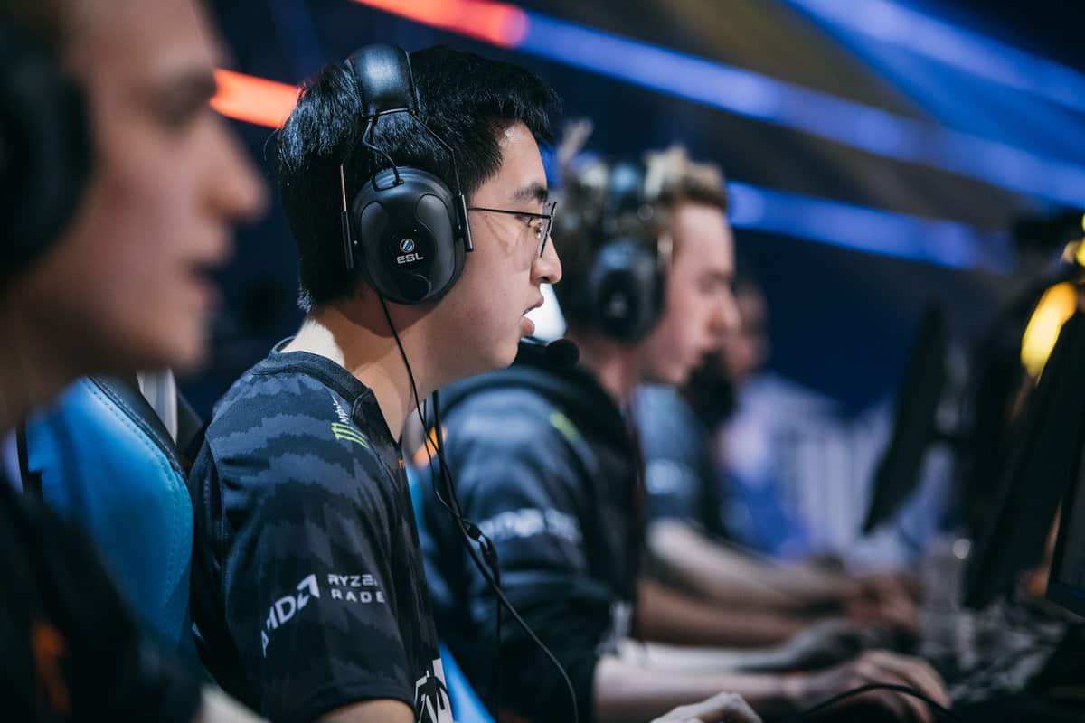 电竞赛场上的Jason Chen。