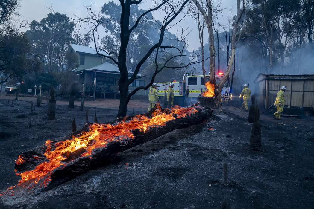 The Chidlow-Wooroloo fire has been contained but could flare up again.