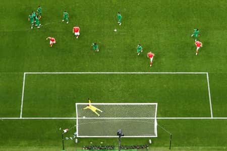 Russia crush sorry Saudi Arabia 5-0 in World Cup opener