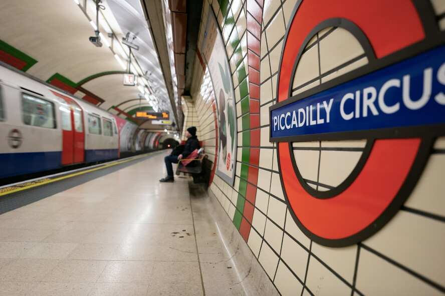 A quiet tube station as COVID-19 hits London.