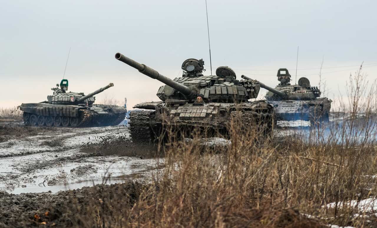 ROSTOV REGION, RUSSIA - FEBRUARY 3, 2022: T-72B3 tanks of the tank force of the Russian Western Military District conduct field firing at Kadamovsky Range. Erik Romanenko/TASS/Sipa USA