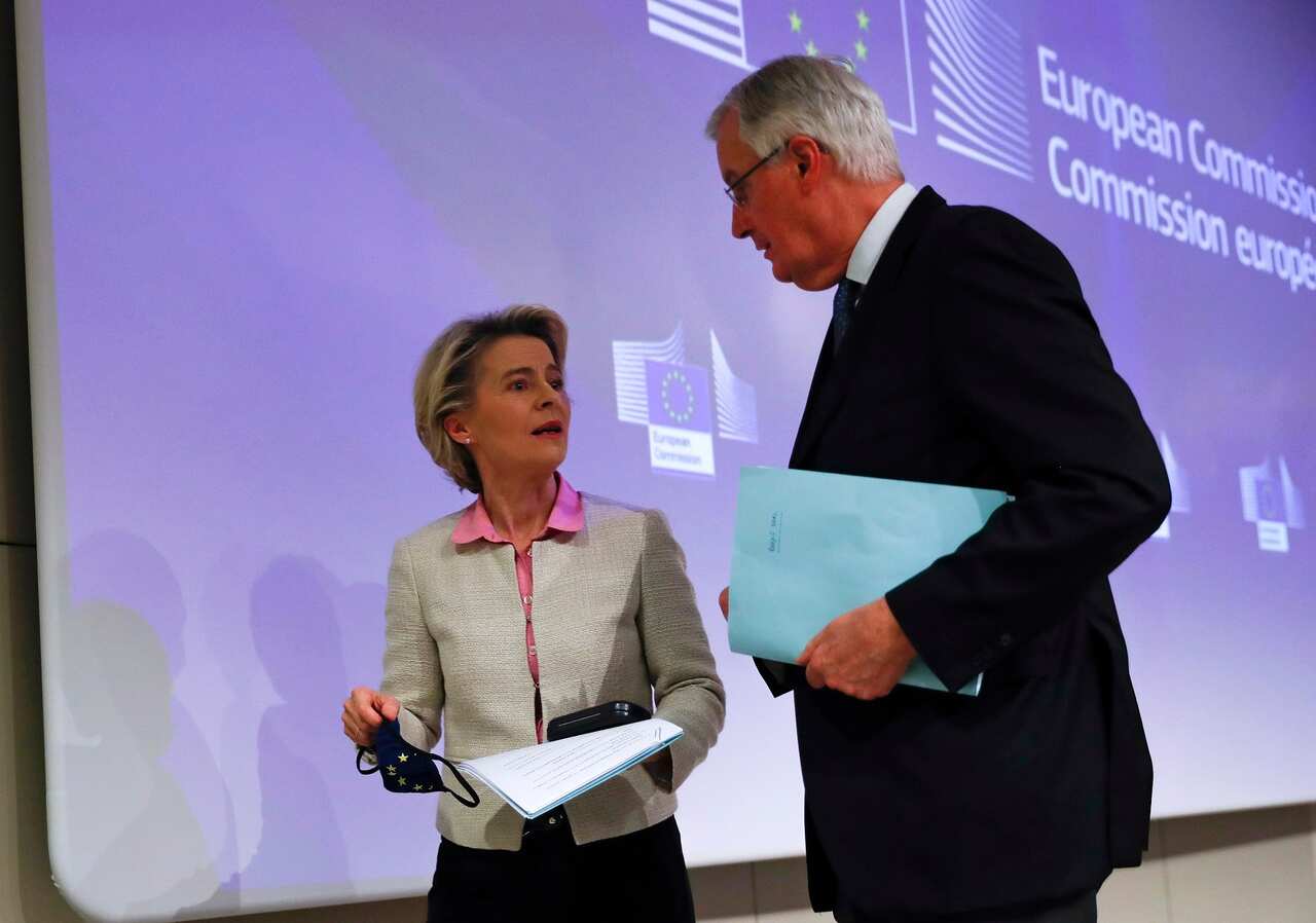 European Commission President Ursula von der Leyen and European Commission's Head of Task Force for Relations with the United Kingdom,Michel Barnier.