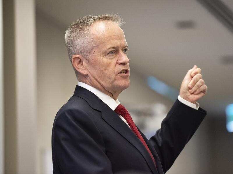 Opposition Leader Bill Shorten: "I say to Australians: If the ministers in the government are giving up on the government, you should too".