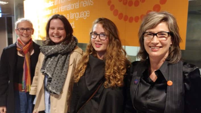 Vier Australierinnen, die fließend Deutsch sprechen. SBS German Panelgäste: Christine Pfeiffer, Jaqui Allen, Rose Connors Dance, Vicki Drozdowski.