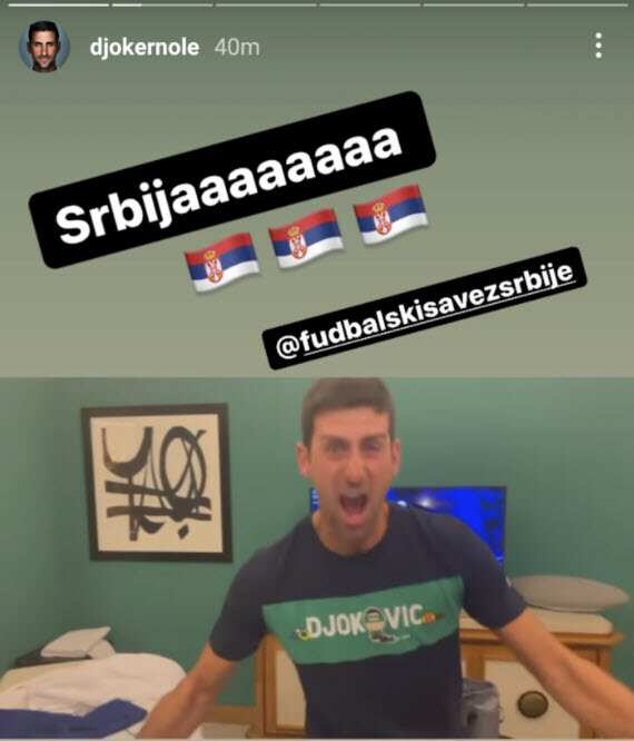 Novak Djokovic, che domani debutta nelle ATP Finals di Torino, esulta alla notizia della qualificazione della Serbia ai Mondiali di calcio