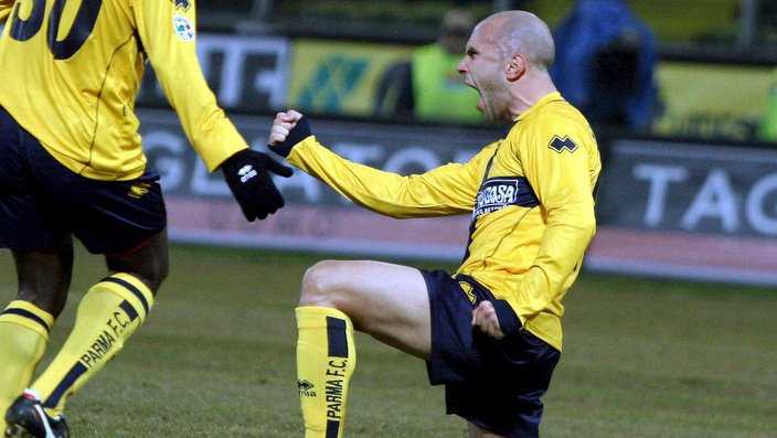 Col Parma dal 2002 al 2006, Bresciano ha segnato 19 reti in 129 presenze