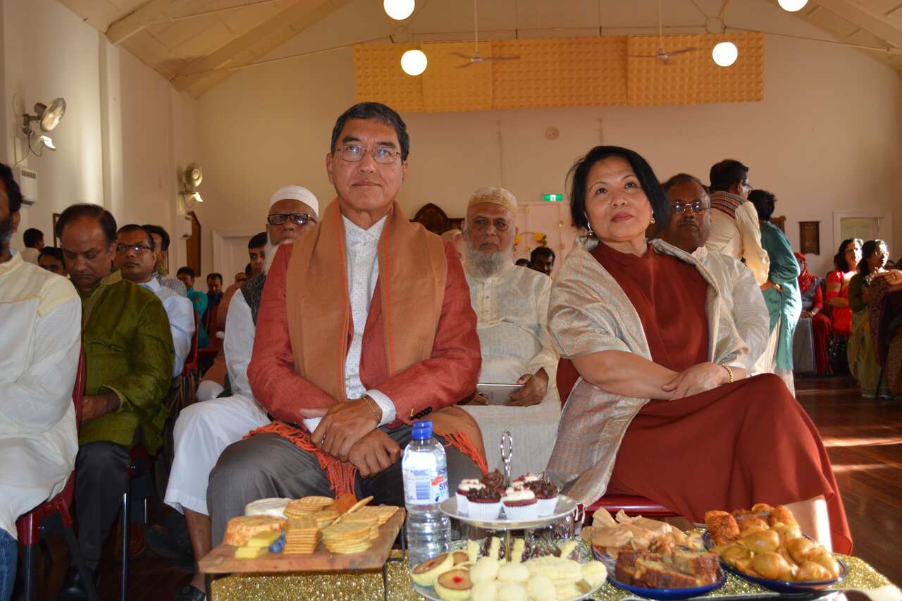 Prof.  Dr. Amit Chakma distributed prizes among the winners of the Annual Sports Competition-2020 arranged by the University of Western Australia’s Bangladeshi Community.