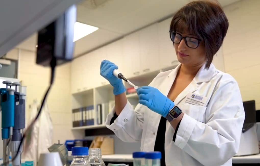 Dr Parwinder Kaur at her laboratory.