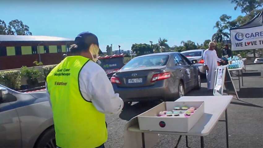 Food stations in place to hand Iftar to mosque visitors. 