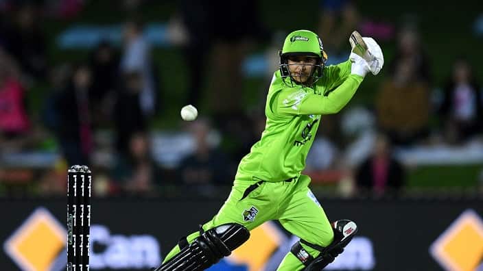 Nida Dar plays a shot during the Women's Big Bash League (WBBL) match  at North Sydney Oval, Sydney, Friday, October 18, 2019. (AAP Image/Dan Himbrechts) 