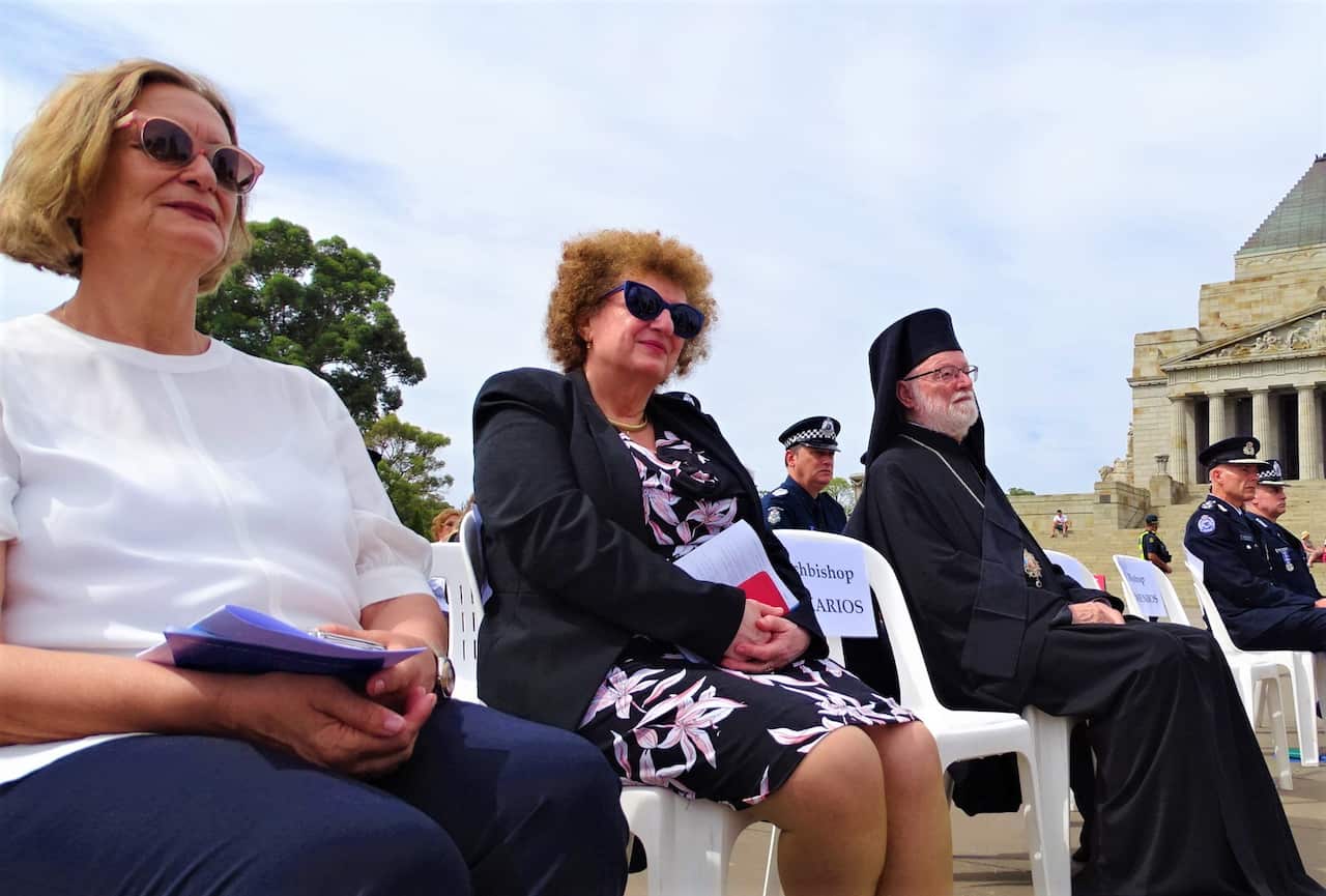 Melbourne Greeks pay tribute to the heroes of 1821, without parade and in the presence of dozens of Greek Australians. 
