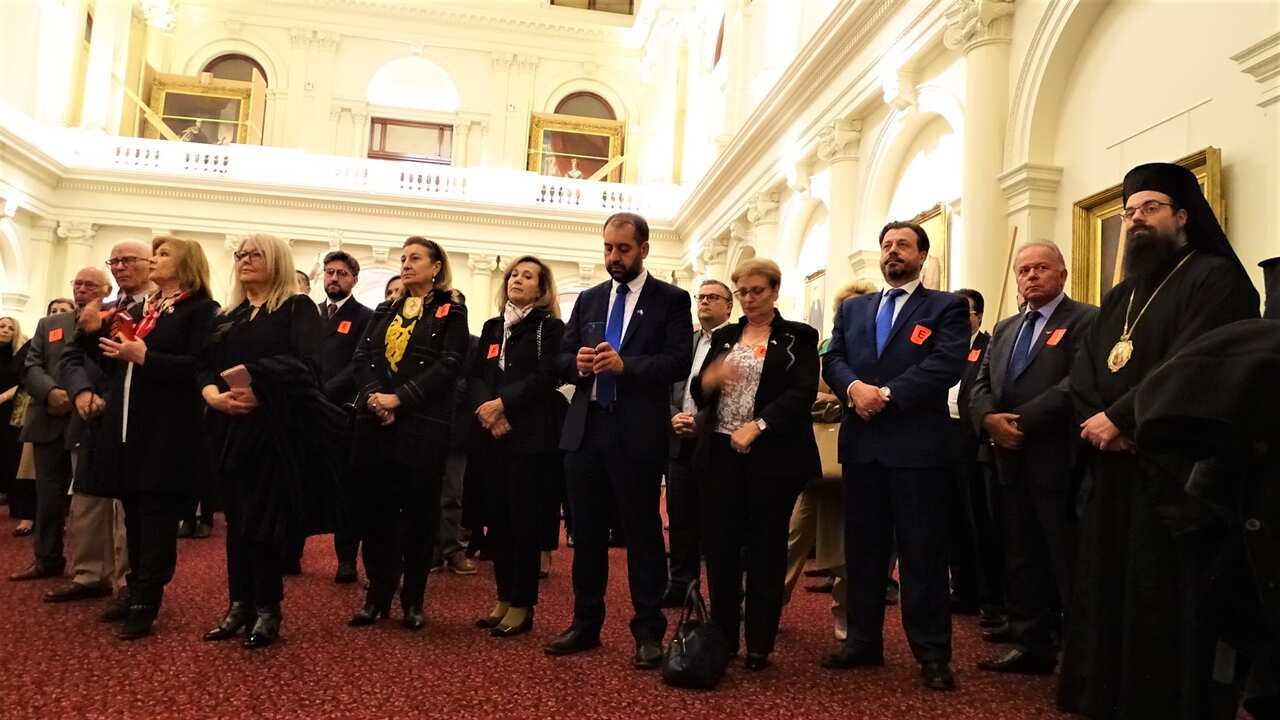 Στιγμιότυπο από τα εγκαίνια της έκθεσης. 