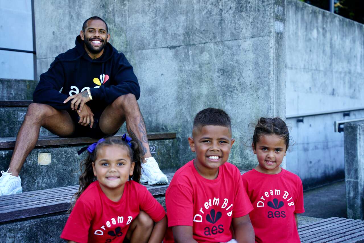 NRL All Stars Captain Josh Addo-Carr and little stars of the ‘Little legends, dream big series’ to celebrate 25 years of AES