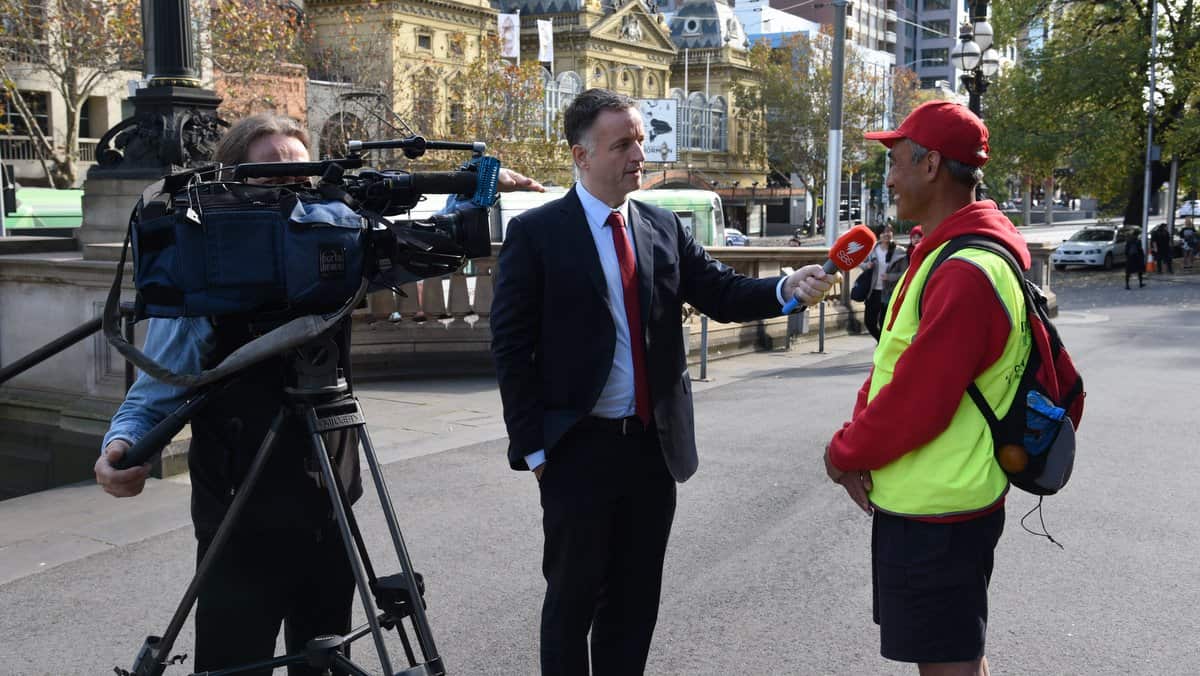 Greg Dyett, SBS newsroom, interviews Charles Zhang