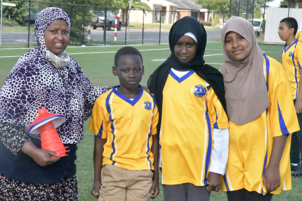Fatma Abdi with kids 