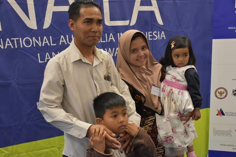 Nita Novianti with her husband and children at NAILA 2019 Awards evening in Melbourne, 6 Dec 2019.
