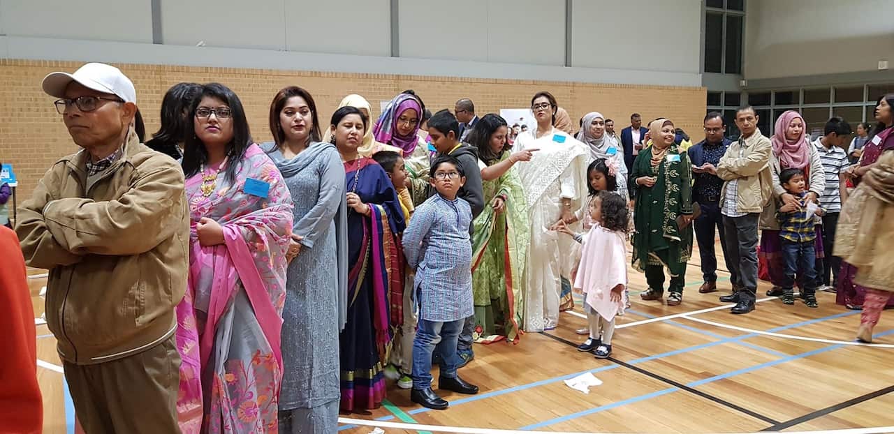 Bangladehi Migrant, DU family VIC