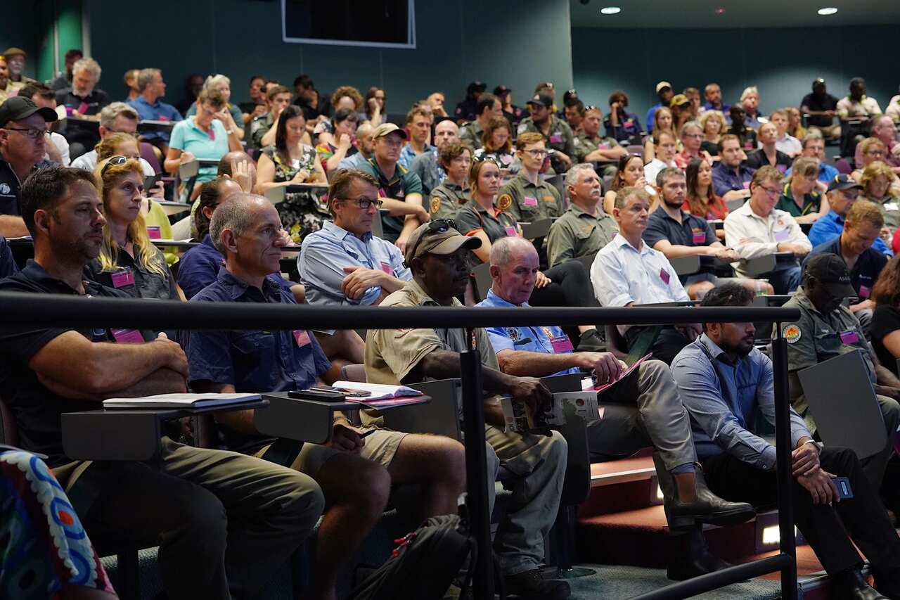 Indigenous rangers, scientists and policy makers gather in the Northern Territory to discuss fire management