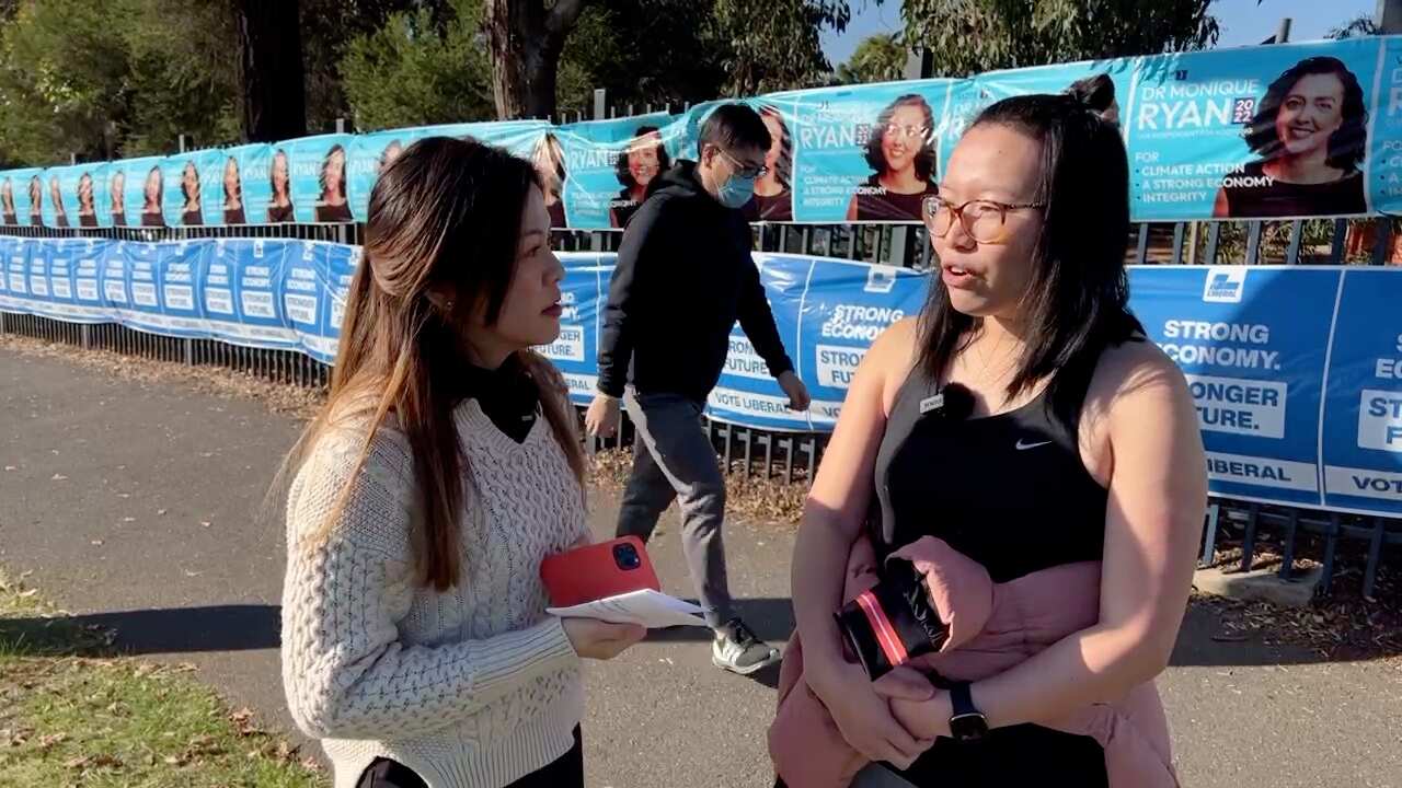 Kim 接受 SBS 中文廣東話節目訪問