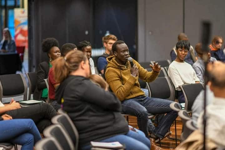 1.	Deng Lual Dununn spoke at a forum of Wyndham community network, a local African-Australian reference group in Melbourne's south-west.