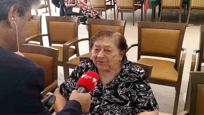 Wishes from Greek migrants 