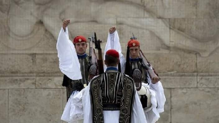The Greek Presidential Guard is in Melbourne for one week. 