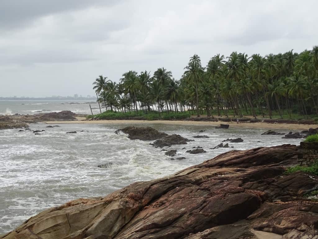 Ezhara beach in kerala-