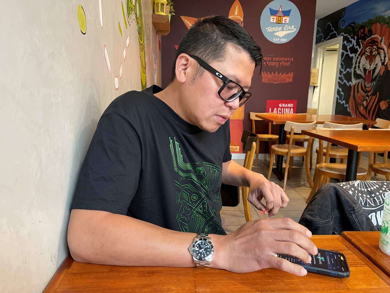 Investing West Sumatran restaurant