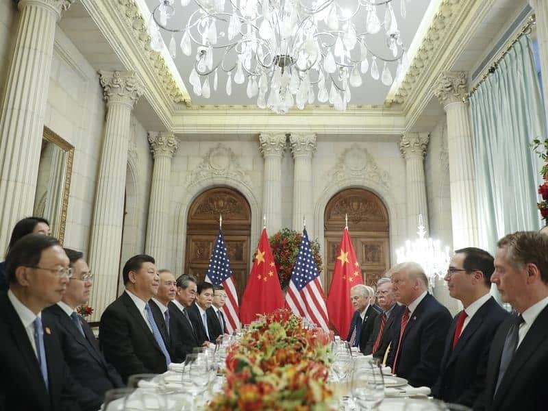 Members of the Chinese and American delegations