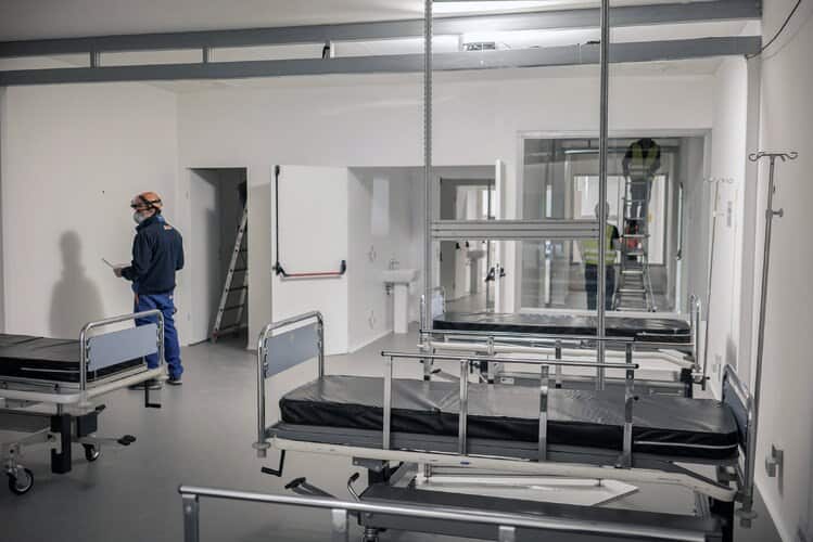 Behind the Virus Report That Jarred the U.S. and U.K. to Action