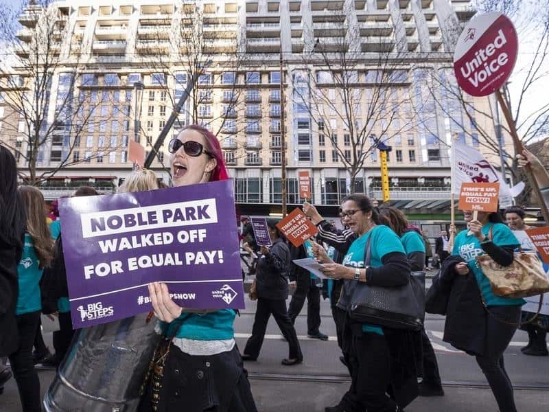 Early education workers rally in Melbourne,