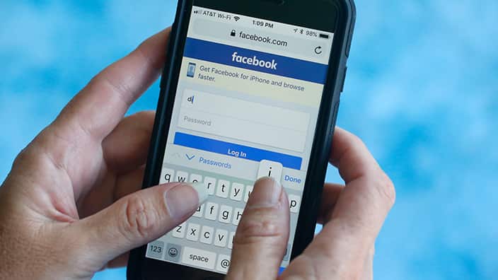 Facebook Passwords Privacy Issues