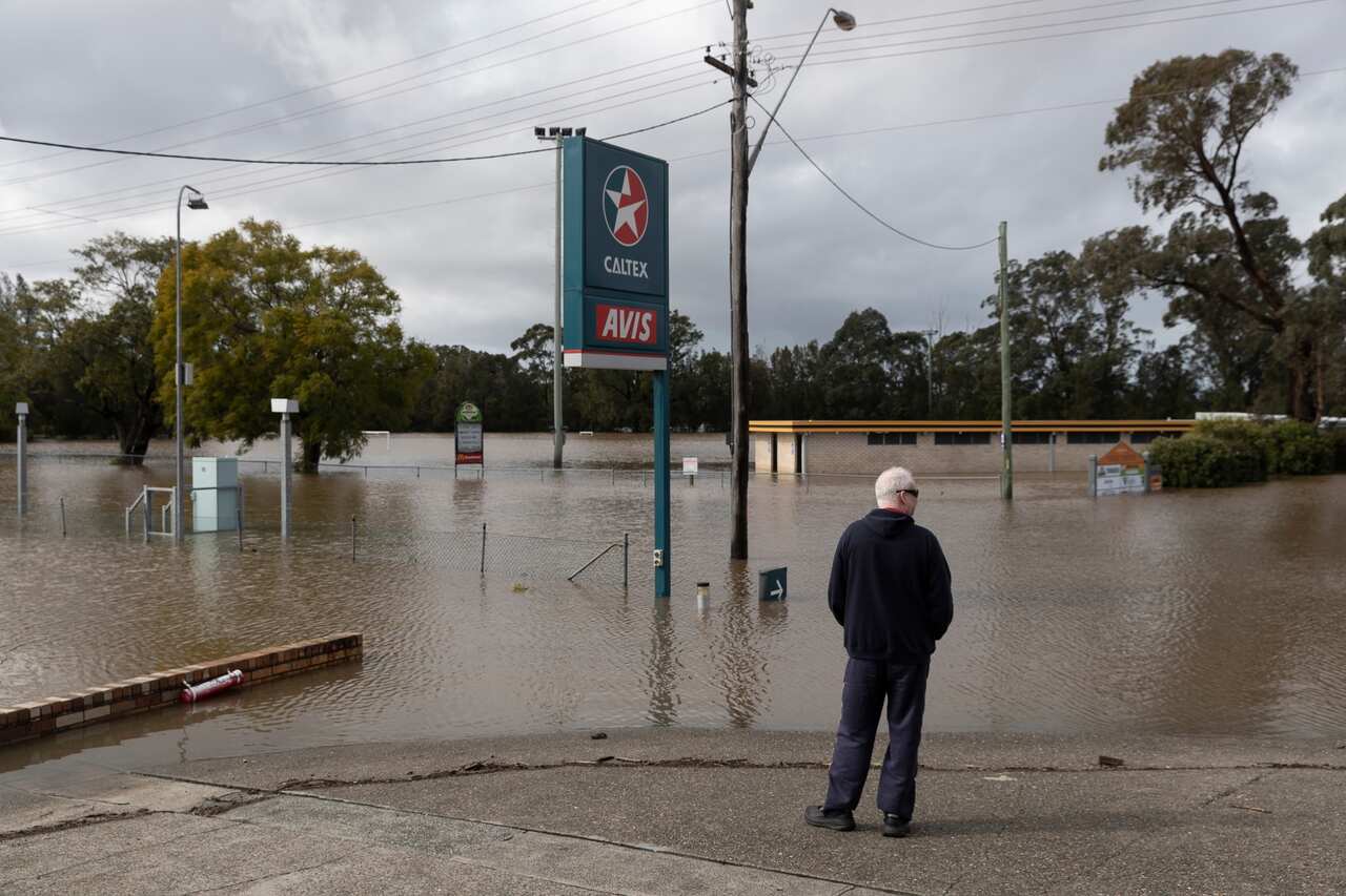Heavy flooding is seen in the Nowra suburb of Bomaderry. 