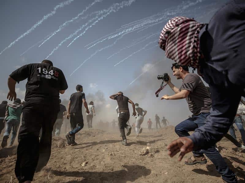 Israeli gunfire kills 21yo and wounds 69 Palestinians.