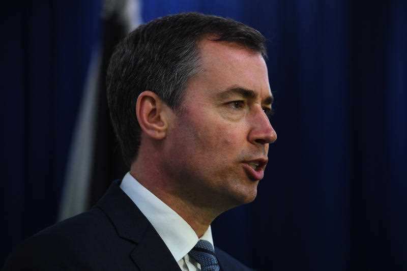 Tổng trưởng Tư pháp Michael Keenan cho biết giởi hữu trách Úc đang sử dụng "tất cả vũ khí" để ngăn chặn các hoạt động gian lận nhắm vào ngành tài chính của Úc.