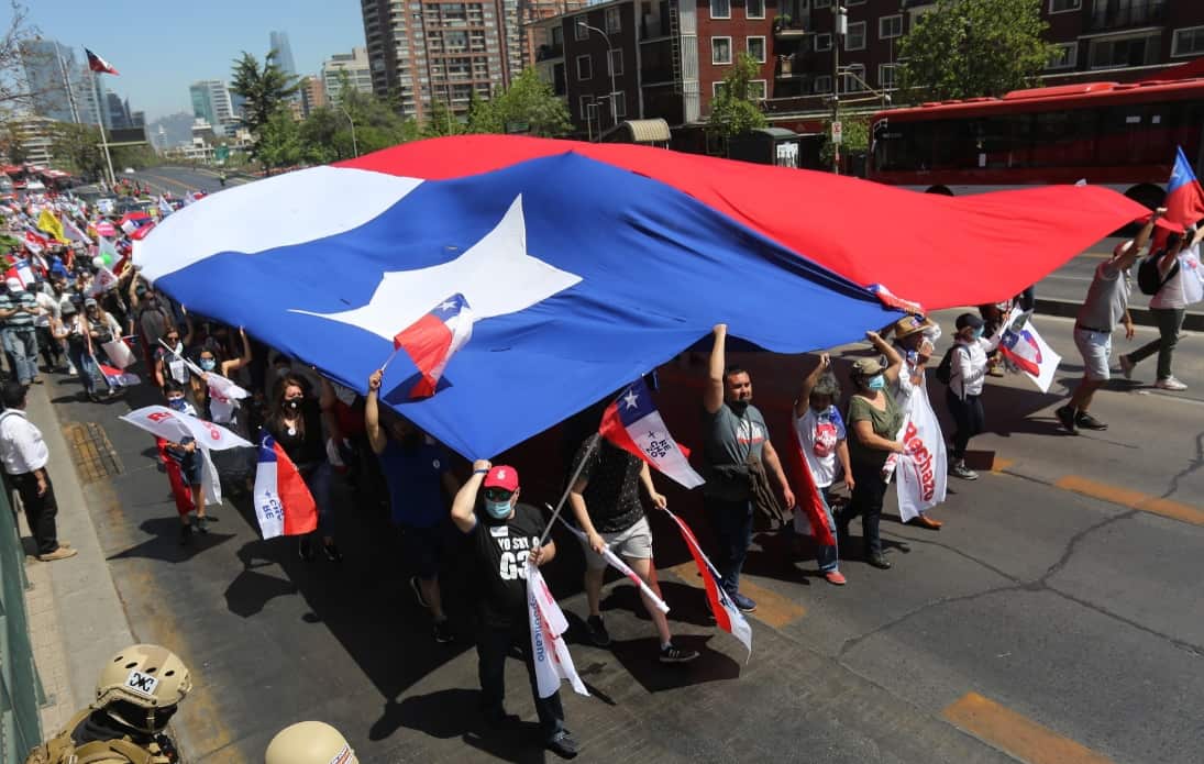 Supporters of the 'Rejection' option of the next referendum demonstrate in Santiago, Chile, 17 October 2020. 