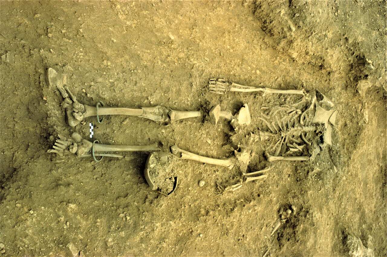 Female inhumation from the Early Iron Age cemetery at Torone.