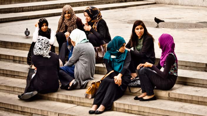 Enjoying the afternoon at Trafalgar Square.