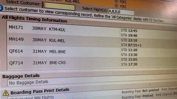 Details of the flight from Melbourne to Cairns.