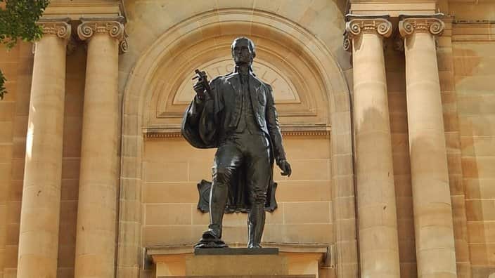Statue of Matthew Flinders