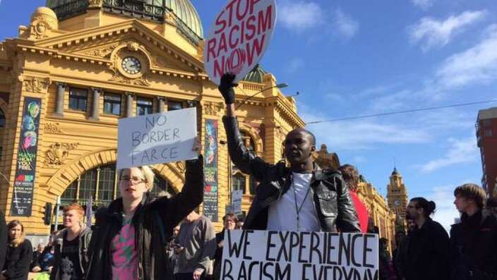 Waandamanaji waonesha hisia zao dhidi ya oparesheni ya idara ya ulinzi wa mipaka mjini Melbourne