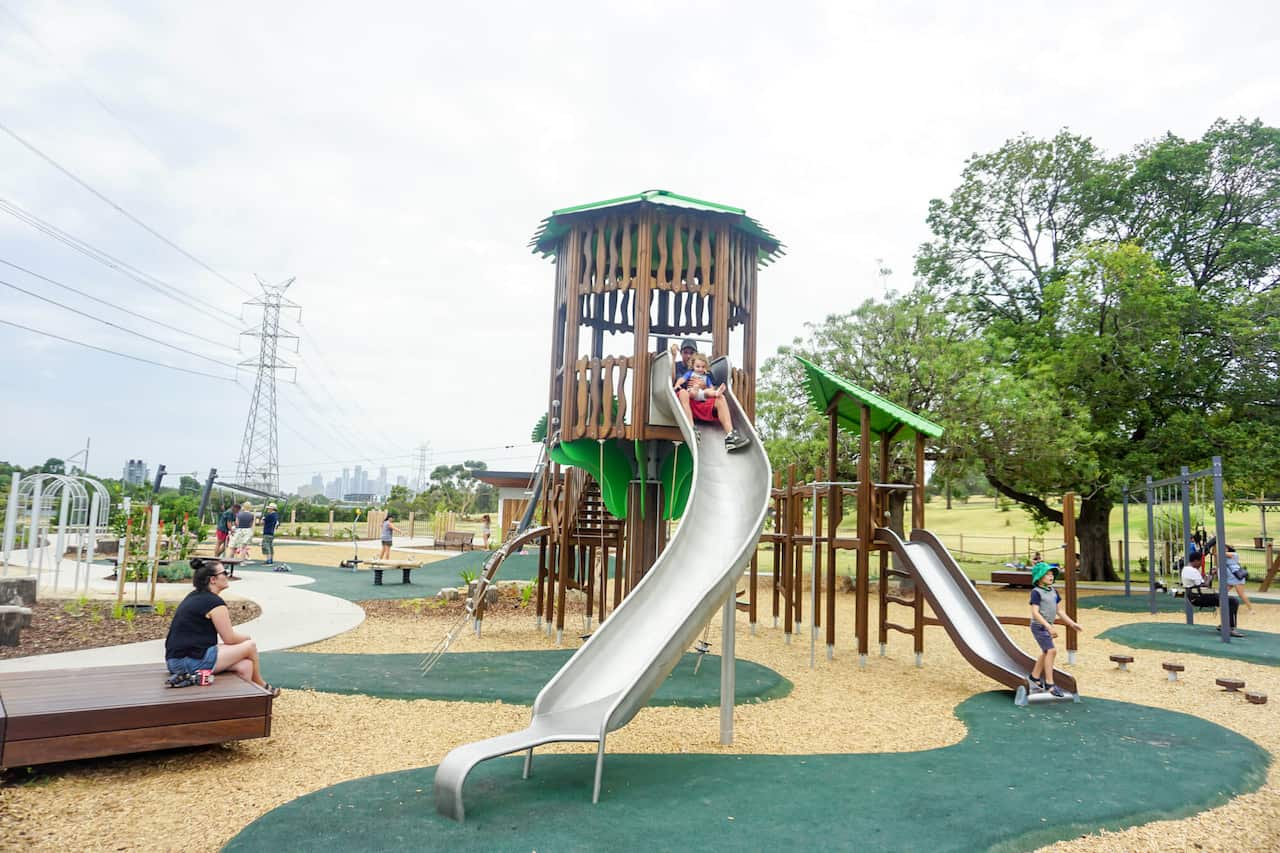 Sân chơi cho trẻ em vừa được xây dựng tại Footscray park