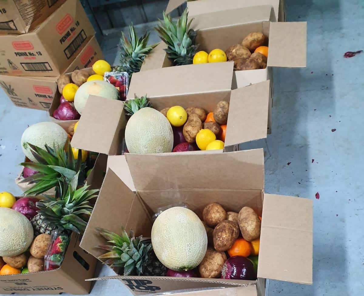 ايصال معونات غذائية وأخرى ضرورية لأكثر فئات المجتمع التي تحتاج المساعدة في توفير مستلزماتها الضرورية اليومية. في نيو ساوث ويلز وفكتوريا.