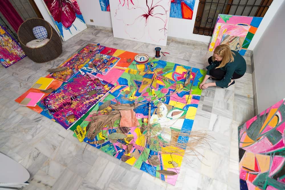 Gabrielle says that studying art is very cheap in Pakistan and everything motivates an artist to paint.