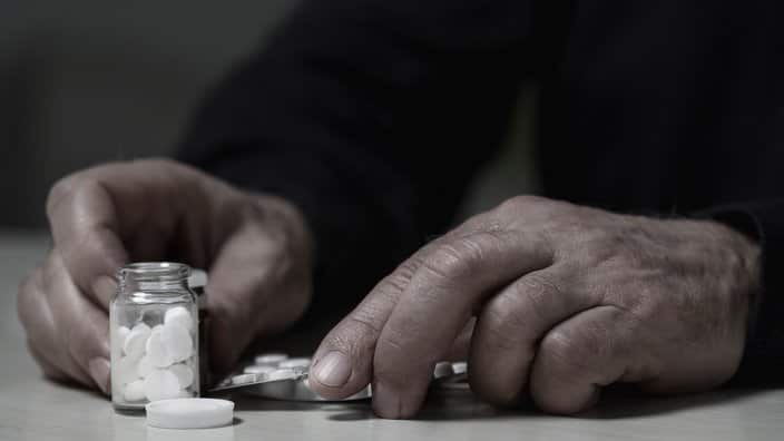 Man going to overdose drugs