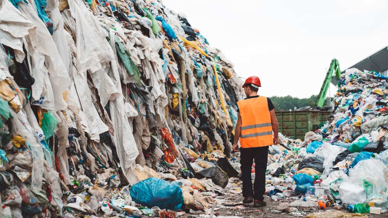 Used garments for landfill