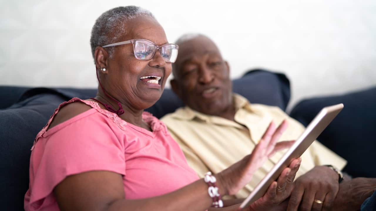 Older couple, adult learning 